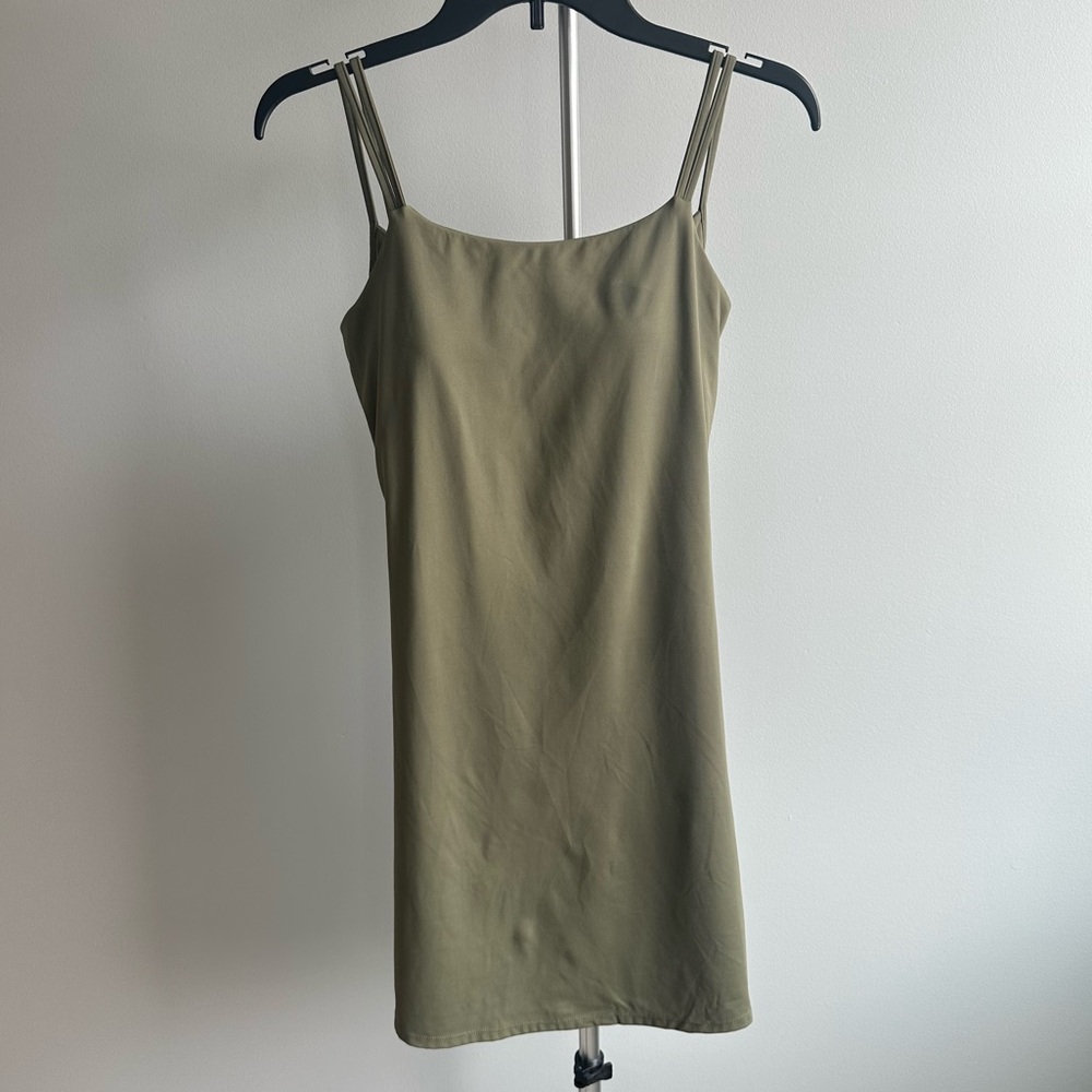 Halara Cloudful Double Strap Backless Twisted Act… - image 8